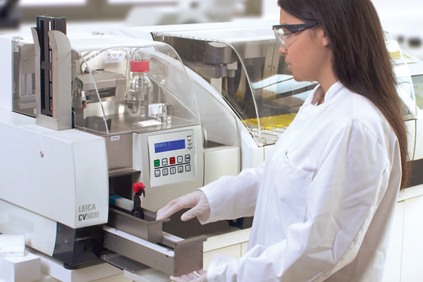 Leica CV5030 全自動化封片機